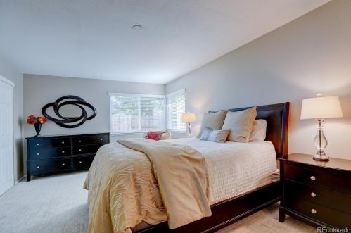 7870 Valentia St, Englewood CO 80112-3302 exterior