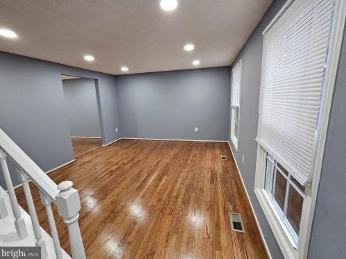8619 Hayshed Ln, Columbia MD  21045-2604 exterior