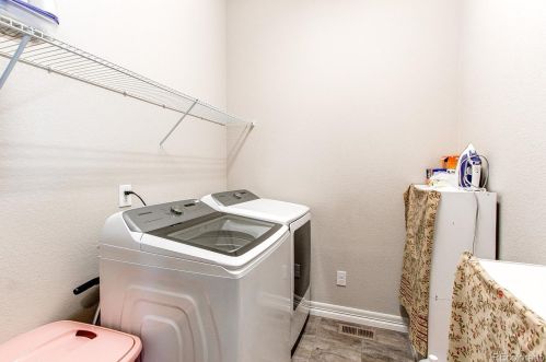 6550 Addison Way, Denver CO 80016-4162 exterior