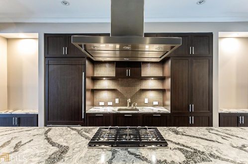 2908 Hermance Dr, Atlanta GA  30319-2704 exterior