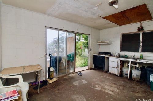 3645 Puuku Makai Dr, Honolulu HI  96818-2815 exterior