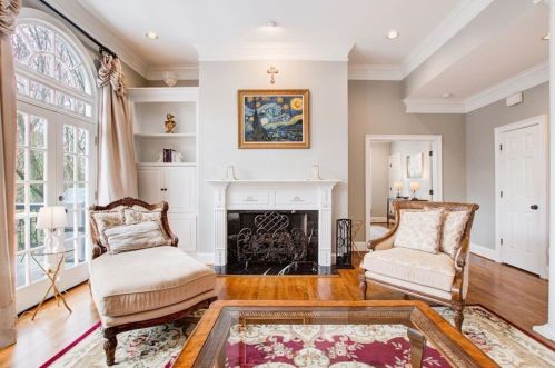 4450 Crestwicke Pointe, Atlanta GA  30319-1081 exterior