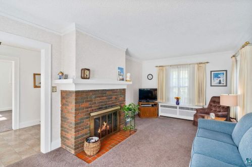 38 Minneapolis Ave, Duluth, MN 55803-2017