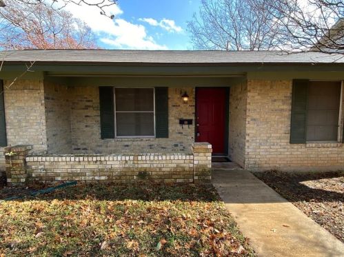 8709 Donna Gail Dr, Austin, TX 78757-6955