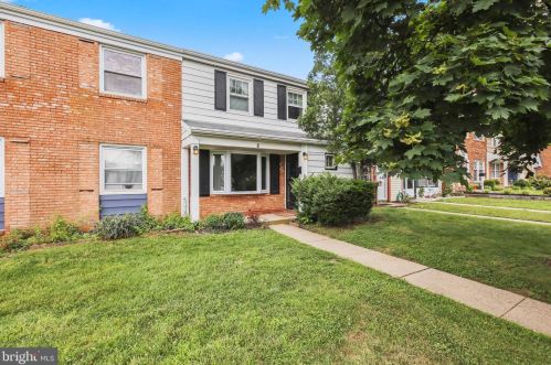 2 Ridgewood Pl, Willingboro, NJ 08046-2515