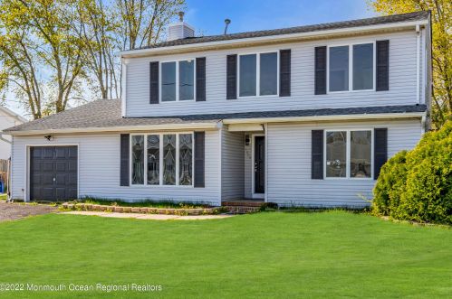 1003 Orlando Dr, Lacey, NJ 08731-5512