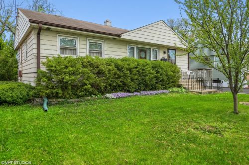 2279 Scott St, Des Plaines, IL 60018-3146