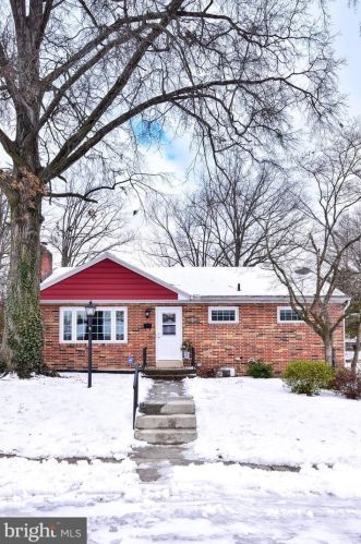308 Park St, Harrisburg, PA 17109-3829
