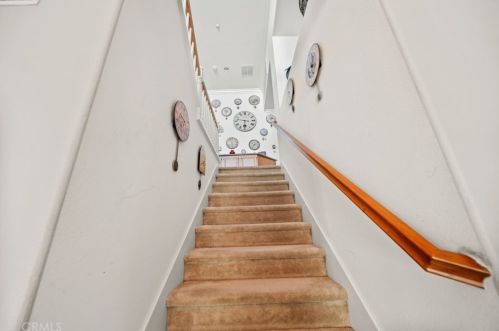 11364 Pondhurst Way, Riverside CA  92505-3471 exterior