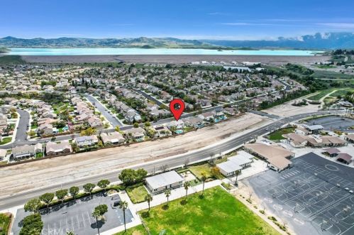 17653 Cedarwood Dr, Riverside CA  92503-7038 exterior