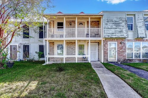 8326 Oakhaven Rd, Morgans Point TX  77571-3610 exterior