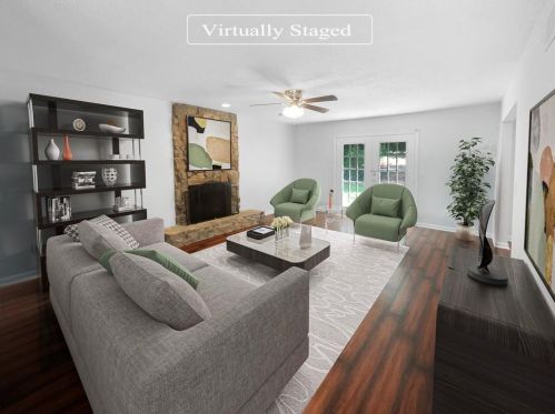 1037 Chapman Cir, Stone Mountain, GA 30088-2557