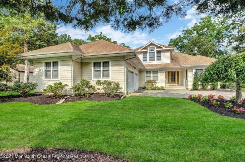 8 Colton Ct, Berkeley Township, NJ 08721-2147