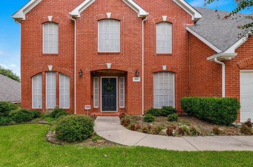 3808 Cherokee Dr, Bedford, TX 76021-3109