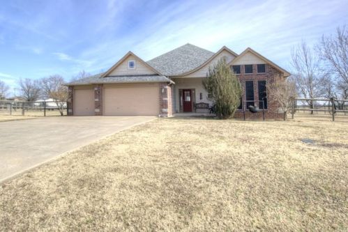 22065 Riverwood Dr, Claremore, OK 74019-0359
