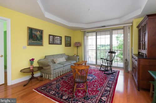 2324 Windrow Dr, Princeton, NJ 08540-5020