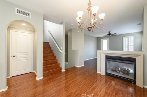 15 Tall Oak, Irvine CA  92603-4213 exterior
