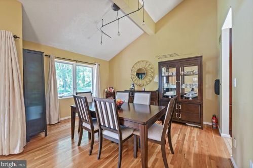 204 Sayre Dr, Princeton NJ  08540-5826 exterior