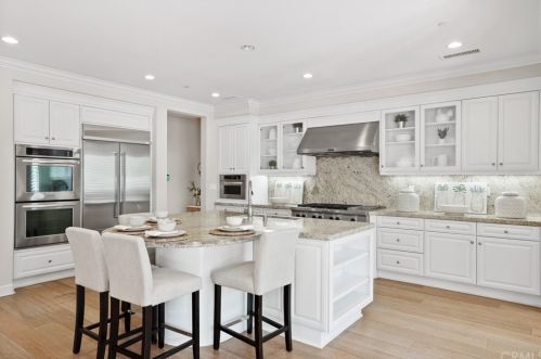 24 Constantine, Irvine CA  92620-3547 exterior