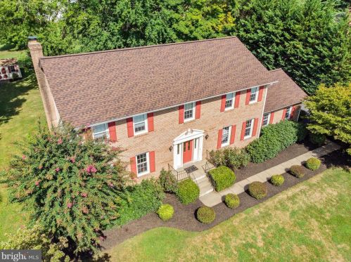 4608 Angus Dr, Gainesville, VA 20155-1219