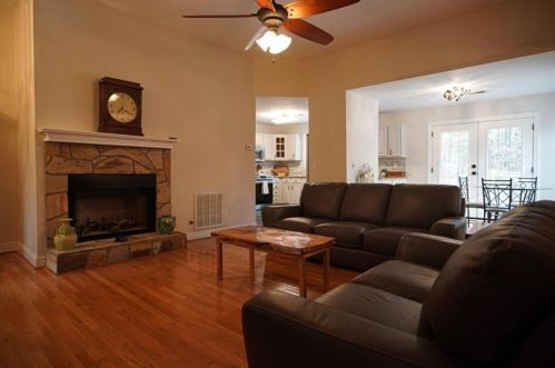 2178 Briarwood Ct, Villa Rica, GA 30180-8058