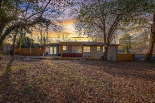 764 San Fernando Dr, Smyrna GA  30080-1435 exterior