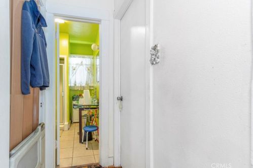 913 Maple St, Glendale CA  91205-1828 exterior