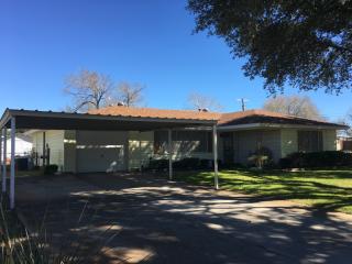 119 Booth St, Kirk, TX 76664-1501