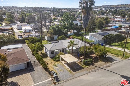 2770 Dennis Ln, Lemon Grove, CA 91945-2601