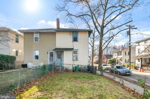 131 Colonial Ave, Haddonfield NJ 08033-1503 exterior