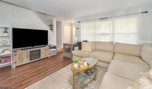 1002 Appleton Way, Whippany NJ  07981-1755 exterior
