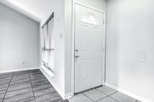 1007 Kensington Dr, Pearland, TX 77584-2234