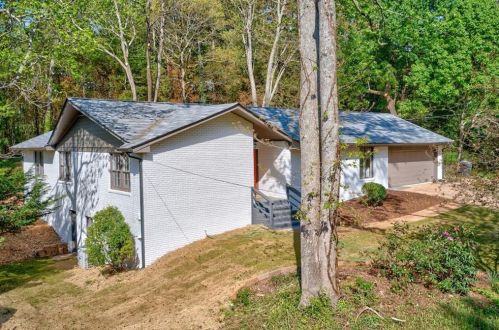 2782 Lakeview Ct, Buford, GA 30519-3935