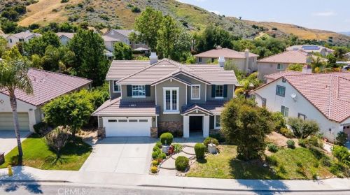 1493 Hidden Ranch Dr, Simi Valley, CA 93063-4569
