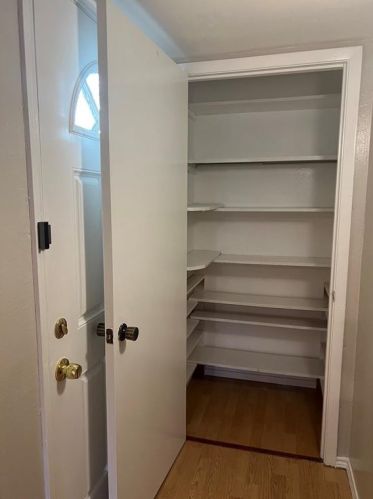 424 Arborview Dr, Garland TX  75043-2934 exterior