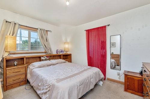 1242 Del Mar Pkwy, Denver CO 80010-3352 exterior