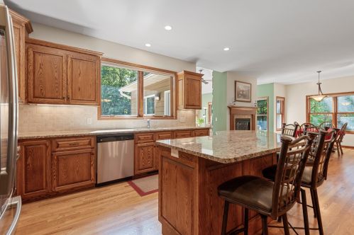 2200 Hadley St, Saint Paul MN  55119-5386 exterior