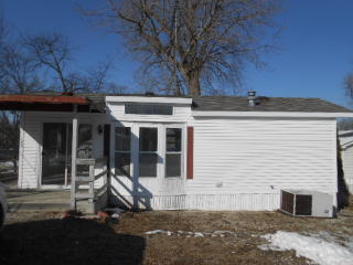 124 Fossil Lake Rd, Lorenzo, IL 60481-8532