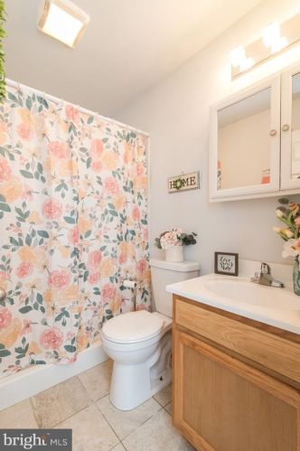 107 Featherbed Ln, Harpers Ferry WV 25425-4982 exterior