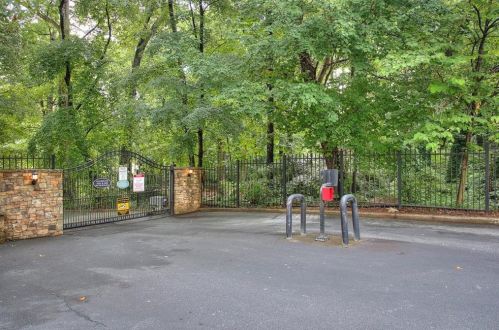 1420 Fox Hall Ln, Atlanta GA  30316 exterior