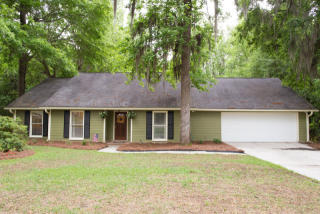 908 Williamsburg Dr, Valdosta, GA 31602-4210