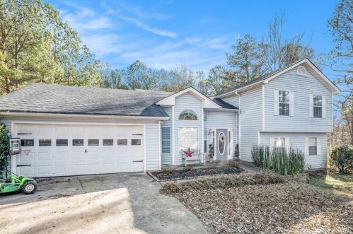 220 Robert Dr, Braselton, GA 30517-2851