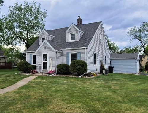 507 6th St, Pipestone, MN 56164-2030