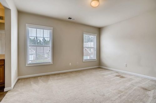 5387 Heyward Pl, Atlanta GA  30349-1256 exterior
