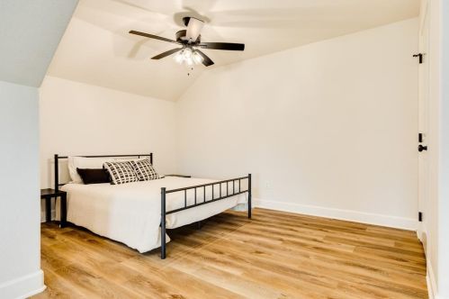 713 Longhorn Trl, Angleton TX 77515-9623 exterior