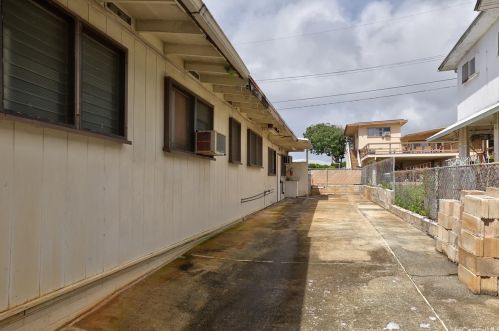 1849 Vancouver Pl, Honolulu HI  96822-2453 exterior