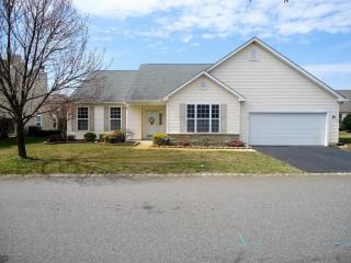 3 Summer Ln, Lakehurst, NJ 08759-5148