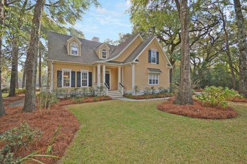 4798 Marshwood Dr, Meggett, SC 29449-5879
