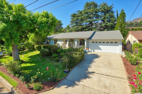 3547 Burritt Way, Glendale, CA 91214-1104