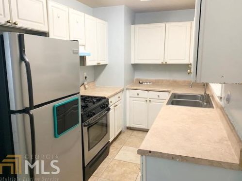 1109 Lloyd Dr, Forest Park GA  30297-1516 exterior